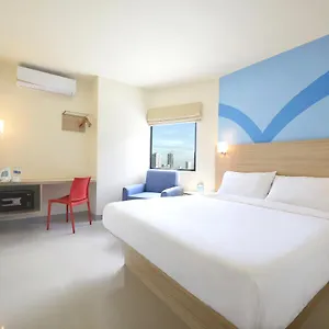 *** Отель Hop Aseana Manila Филиппины